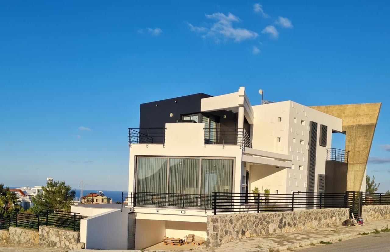 Superior Villa Between The Mountain And The Sea 4+1 Agios Epiktitos 外观 照片